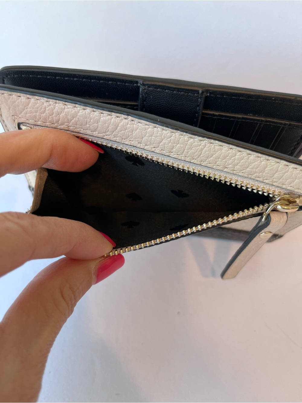 Kate Spade Tellie Two Tone Black Cream Colorblock Wallet - Picture 3 of 9
